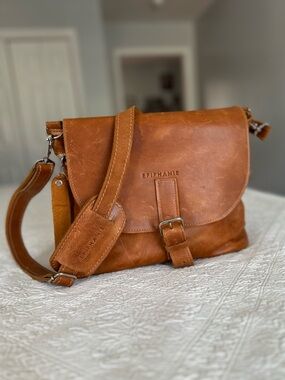 EPIPHANIE Distressed Tan Full-grain Leather Camera/Messenger Bag